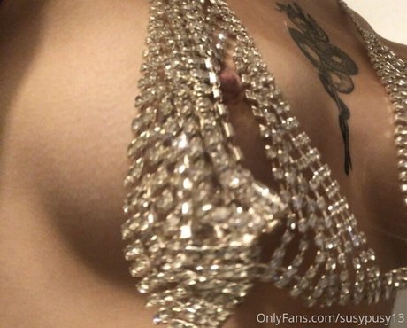 Susypusy star adult pic