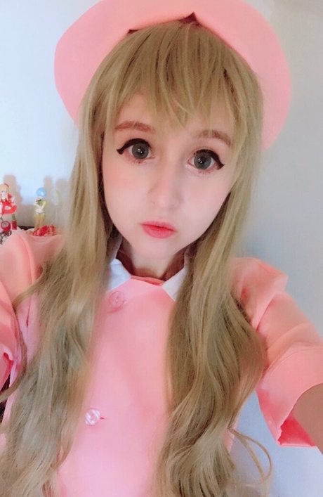 Yssa Aka Pettancakes erotic actress picture