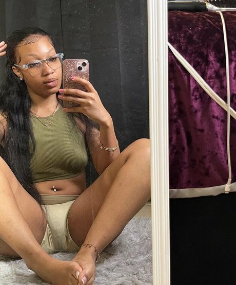 nicoleniyah nudes pornstar photo