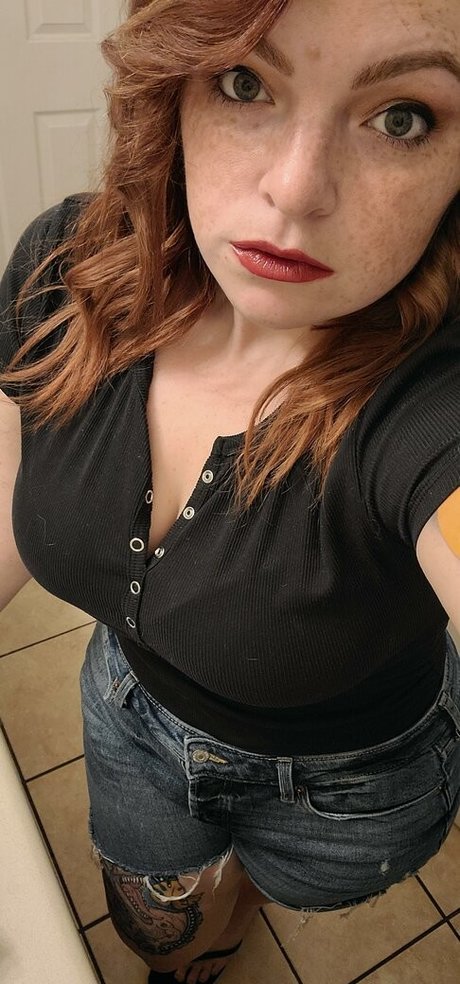 specklesoffreckles model naked photo