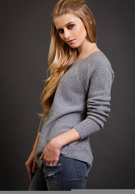 Alena Savostikova actress picture