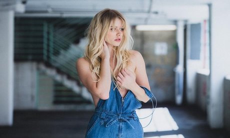 Alena Savostikova xxx star images