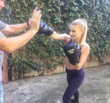 Alena Savostikova naked star pics