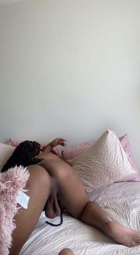 Bianca Brown sex model img