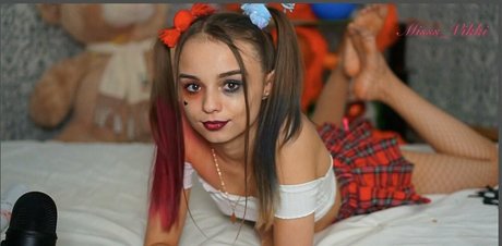 Misss Vikka hot pornstar pictures