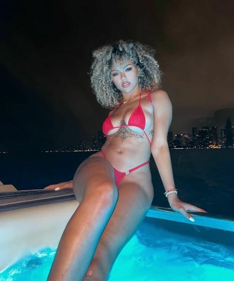 Vanessa Josey porn actress galleries