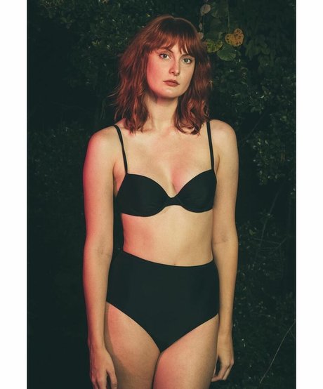 Erine Redhead_ high quality star photos