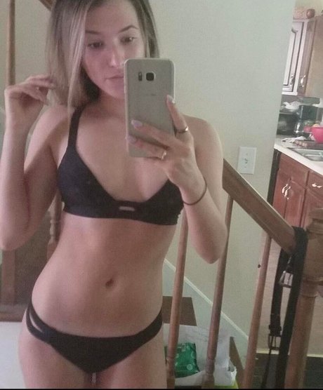 Sweeettails star erotic archive