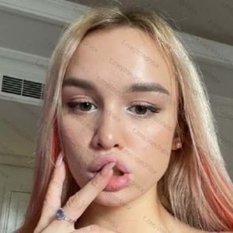 succubdiana pornstar hot pic