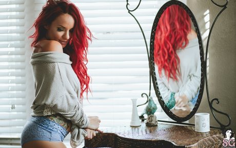 Torie Suicide high quality actress pic