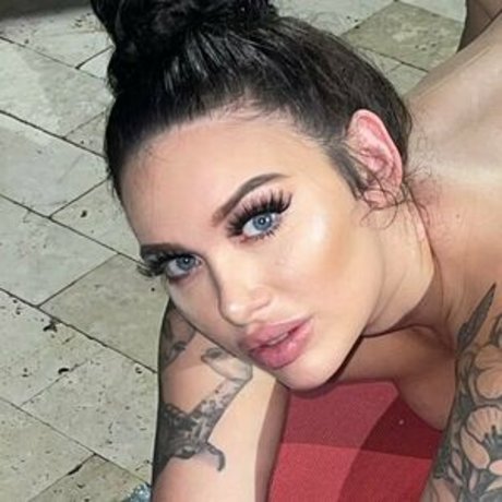 flat chested onlyfans erotic galleries