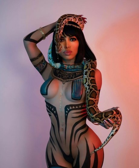 Brissa Dominguez exclusive star img