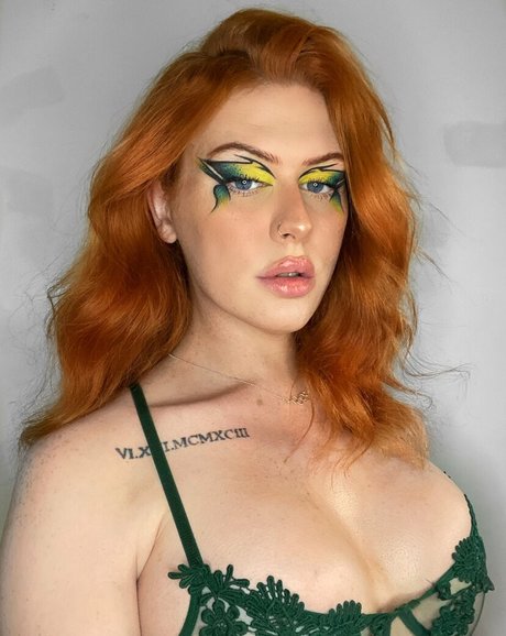 Rogue Robinson star adult img