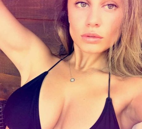 Madison Cortesano Nude sex model archive