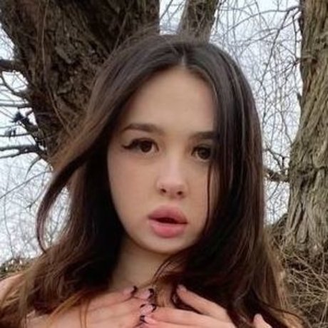 Edinorozheek star pornographic photos