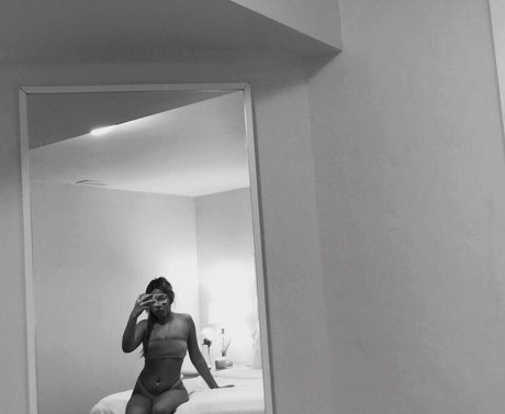 Taylor McCarthy model best photos