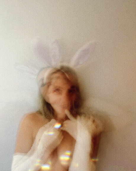 Wretched Wren erotic actress images