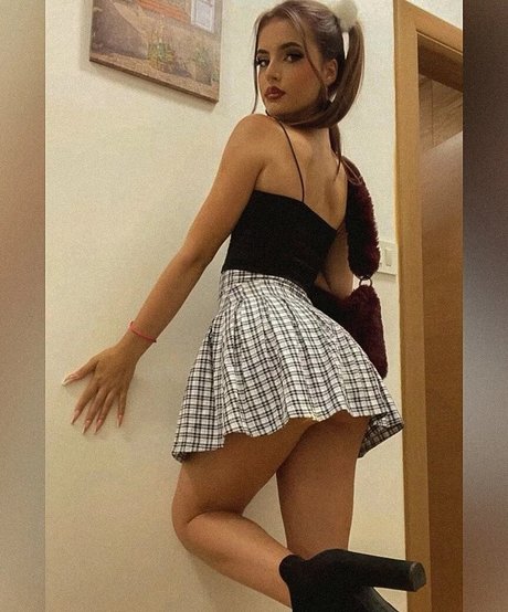 videnovicka pornstar art pictures