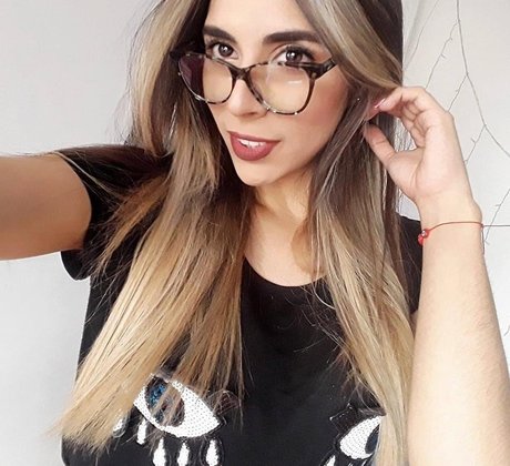 Valenjonex model xxx pic