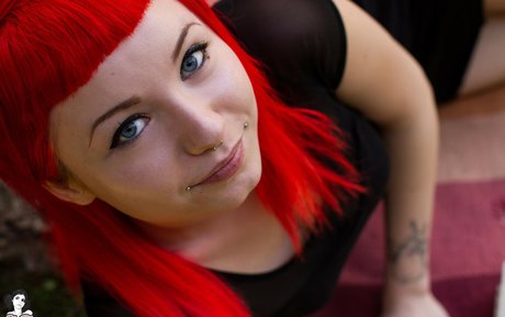 Bae Suicide xxx model photo