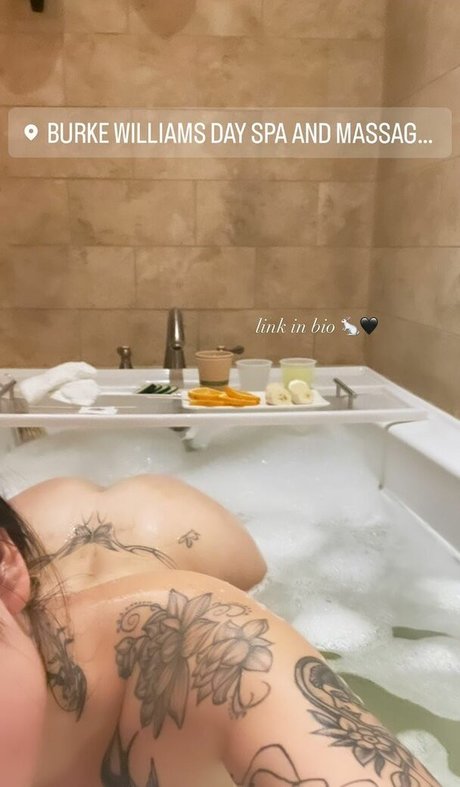 Jobunni3 hot model pic