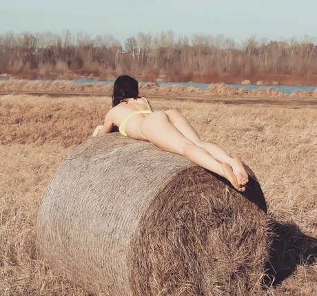 Like A Pink Panther star exclusive picture