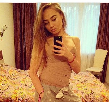 Tatiana Baytalenko beautiful model img