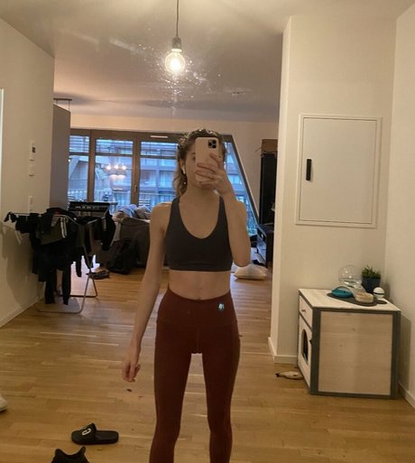 RyyFyy star hot pics