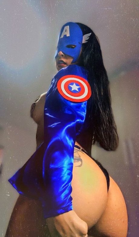 Satti naked star pic