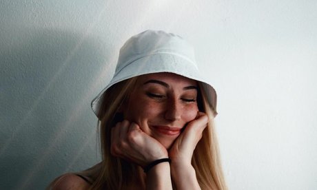 veylaneey pornstar pics