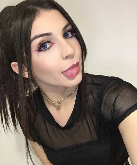 Angela Moraes best star photo