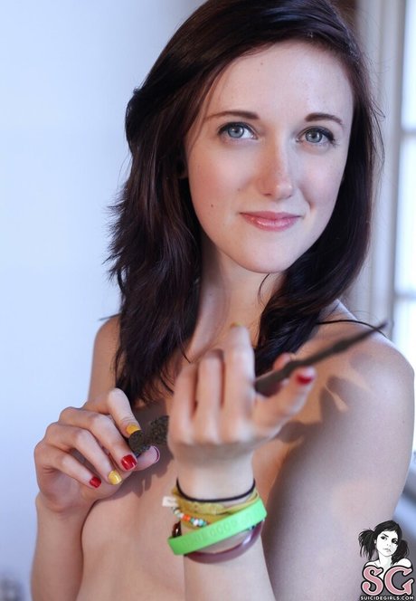 Etherealweirdo erotic actress photo