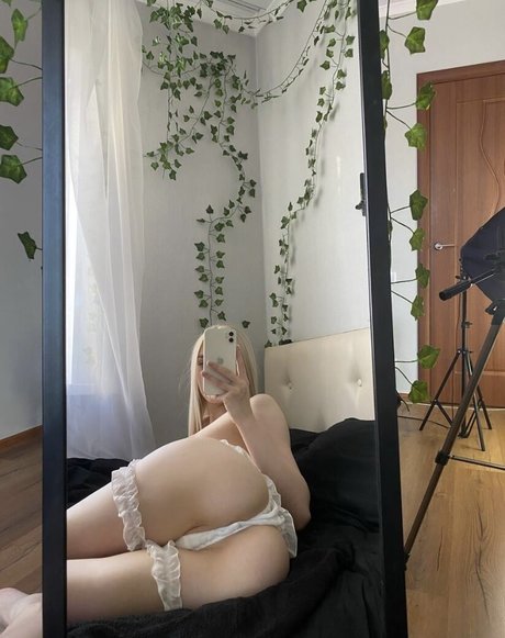 chicks with dicks onlyfans hot naked picture