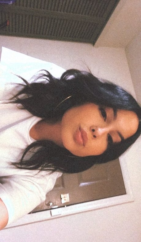 Alejandramariaxo best star photo