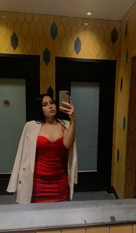 Alejandramariaxo pretty star photo