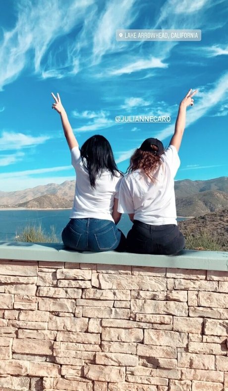 Alejandramariaxo star art gallery