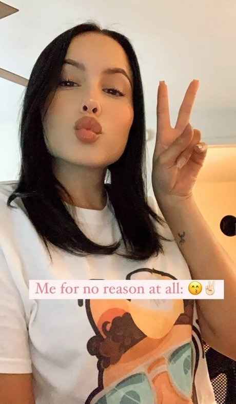 Alejandramariaxo model adult img