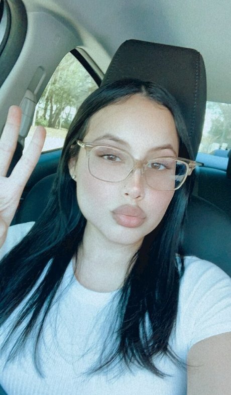 Alejandramariaxo erotic actress image