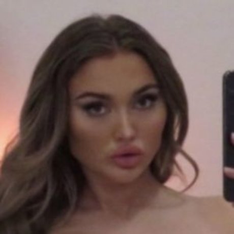 Hannah Shacklock beautiful pornstar img