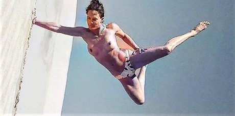 Nadine Nicole star pretty img