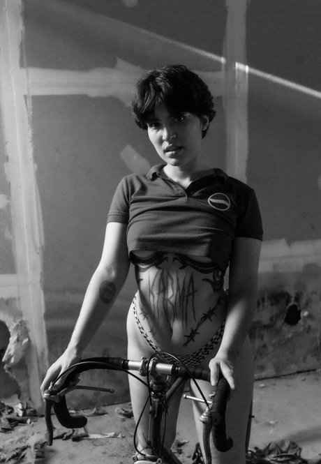 Bi0degradavel porn actress pics