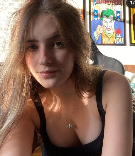 Camila Moroz pornstar hot archive