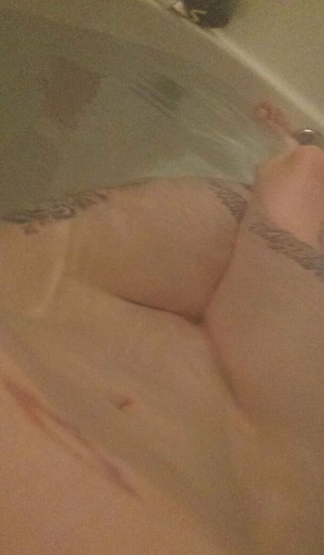 Horkat709 star erotic pic