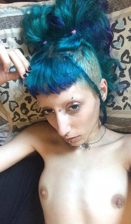 Putaspunk star photo