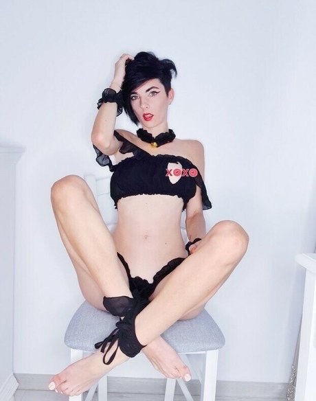 BellaSabini model erotic img