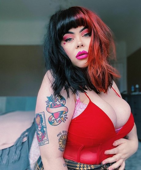 RebelRebellll model porn picture