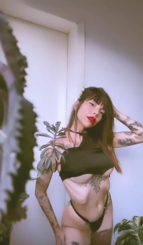 lellycristie model perfect photo