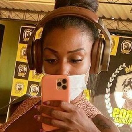 Ysa Santos hot model pic