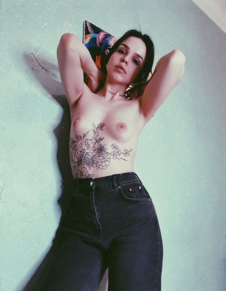 Yummy Yum Yum hd pornstar pictures