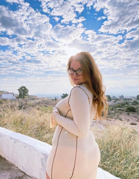 Carmen Curvy pornstar adult photos